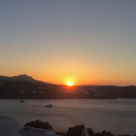 Apartment 2 Bdrm Villa With Sea View *