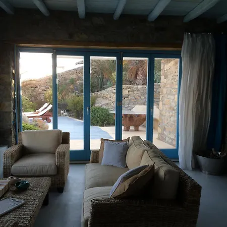 2 Bdrm Villa With Sea View Apartment *